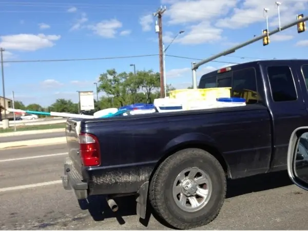 Pool cleaner transporting gallon buckets